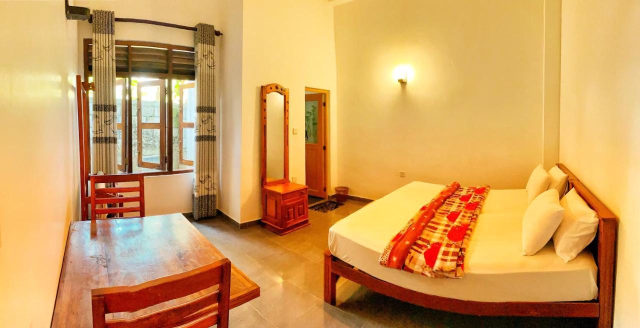 Adams Peak Inn Nallathanniya Eksteriør billede