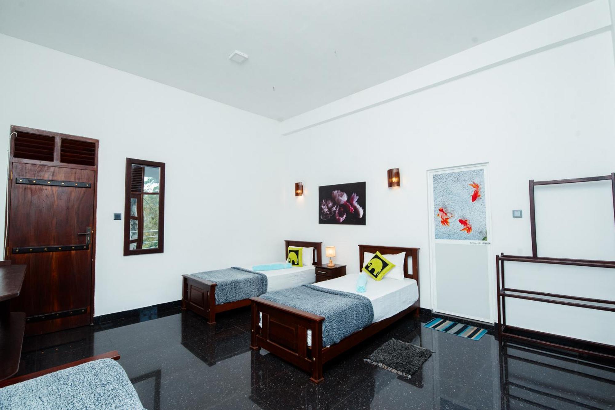 Adams Peak Inn Nallathanniya Eksteriør billede
