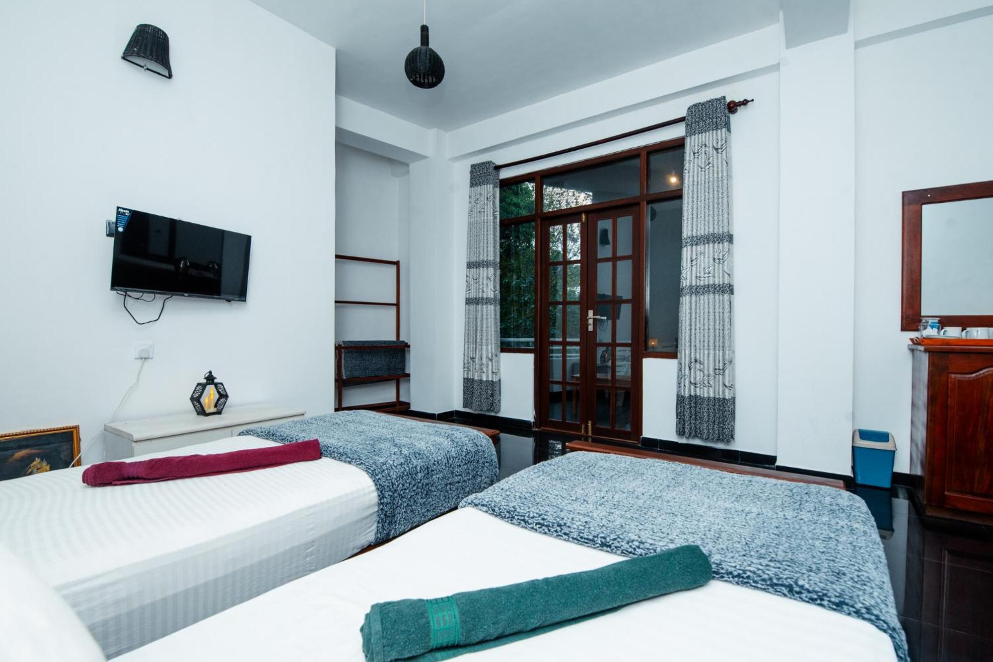 Adams Peak Inn Nallathanniya Eksteriør billede