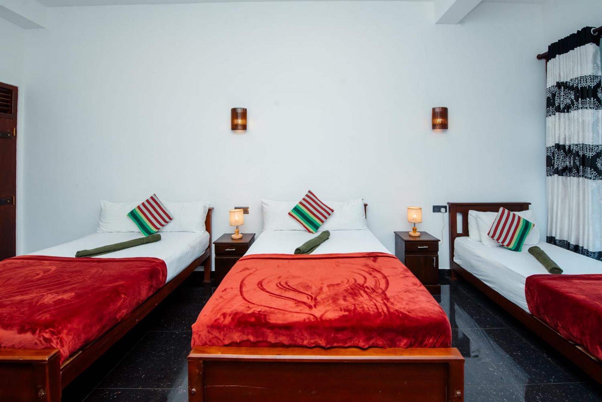 Adams Peak Inn Nallathanniya Eksteriør billede