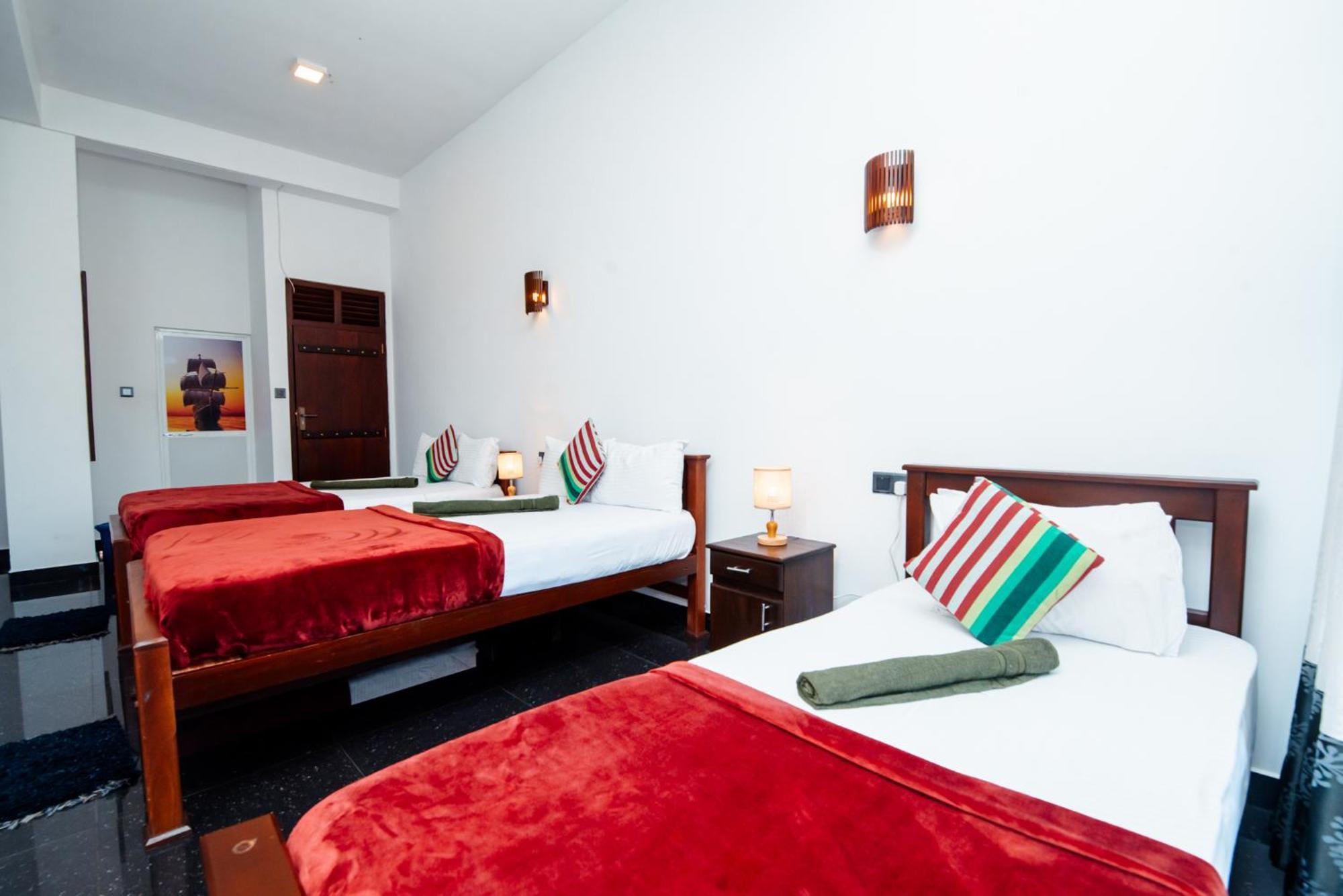 Adams Peak Inn Nallathanniya Eksteriør billede